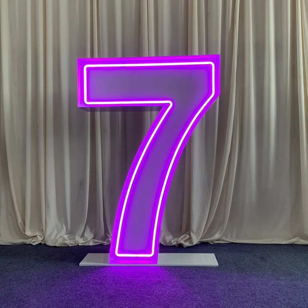 Light Up Letters Marquee - ไฟนีออน LED RGB ตัวอักษรขนาดใหญ่ 4 ฟุต